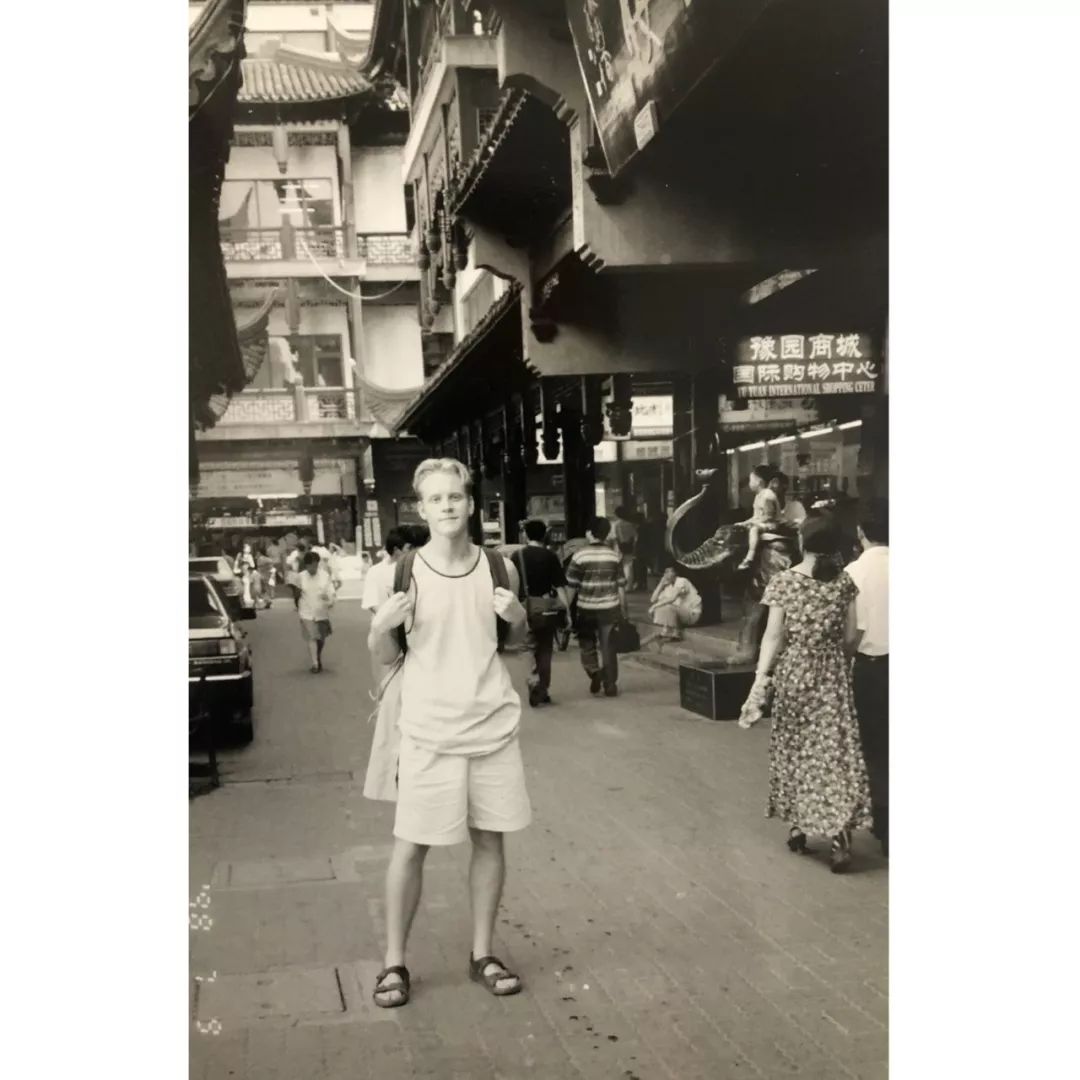 西餐刀的用法_西餐刀和中餐刀的区别_西餐中两个刀